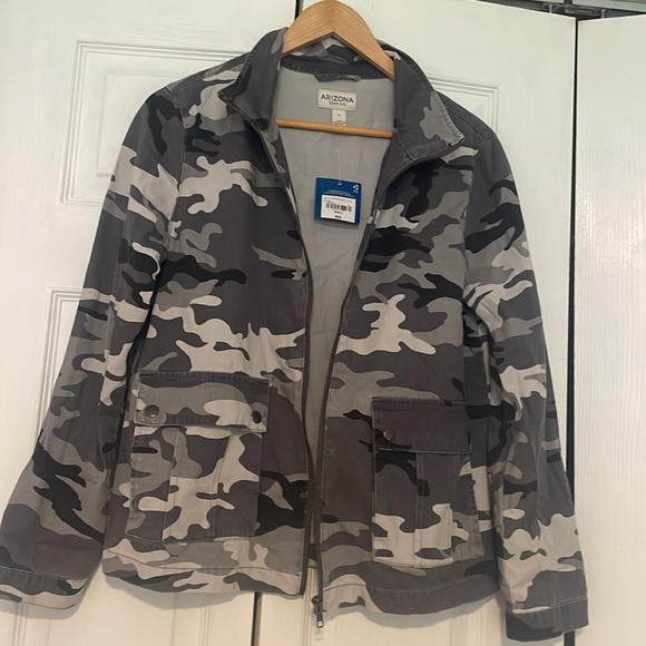 Arizona Jean Co unisex camo gray jacket. Size small. Brand new with tags - Picture 3 of 6